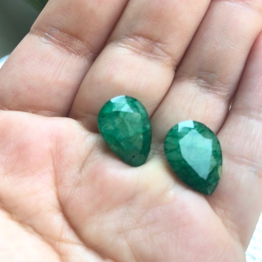 Pear Shape Loose Emerald Gemstone (Pair of 2) - Picture 9 of 9